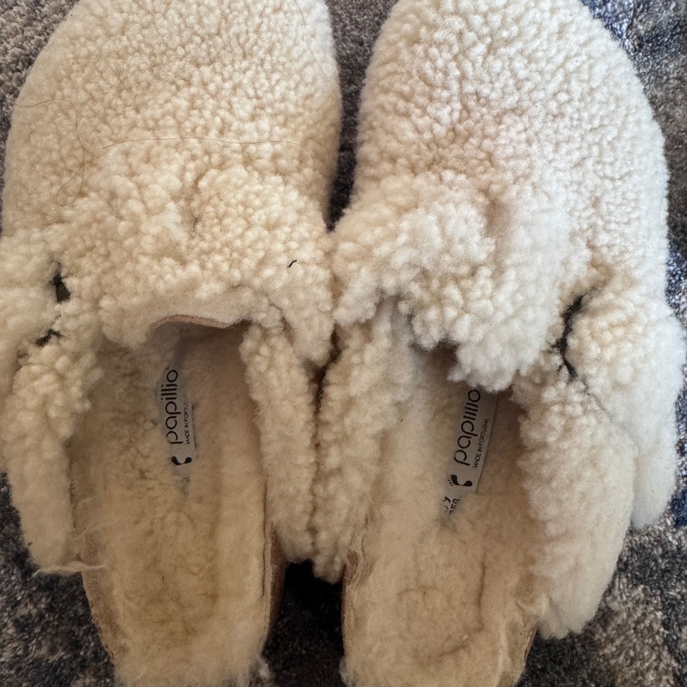 Papillio women’s Sherpa clogs